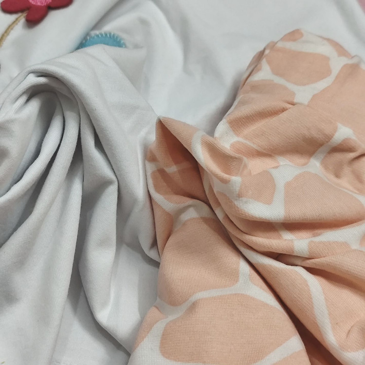 تاپ و شورتک دخترانه